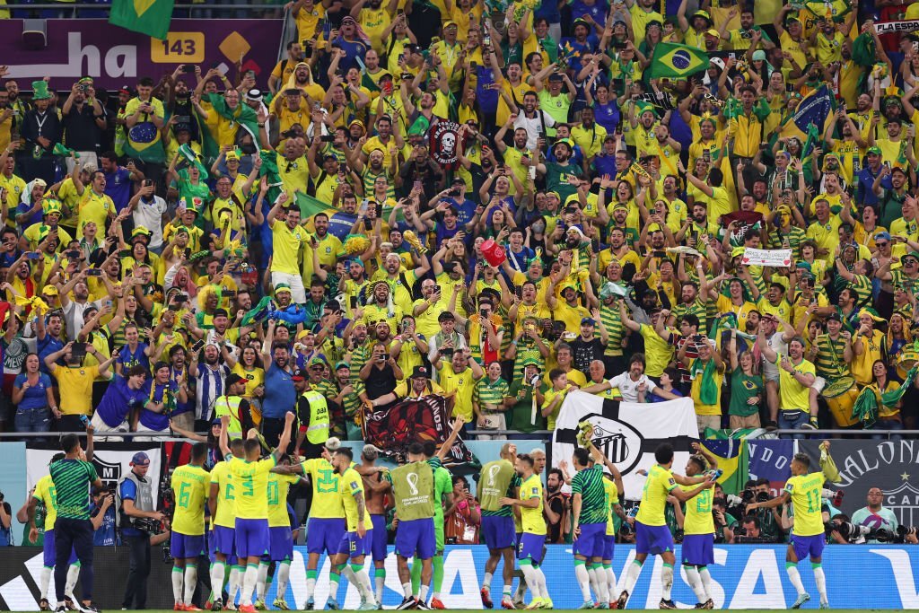 Hàng thủ Thụy Sĩ thất thần sau siêu phẩm của Casemiro 4